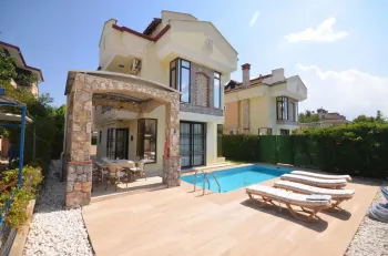 Villa in Calis